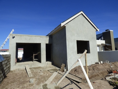 2 Bedroom House For Sale in Yzerfontein