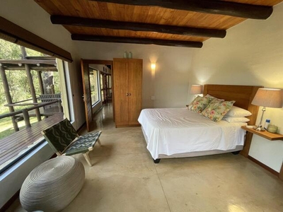 7 bedroom, Hoedspruit Limpopo N/A