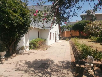 House For Rent In Somerset West Central, Somerset West