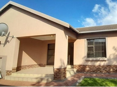 House For Rent In Valley View Estate, Centurion