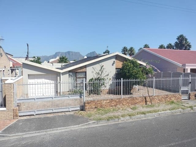 House For Sale In Gatesville, Cape Town