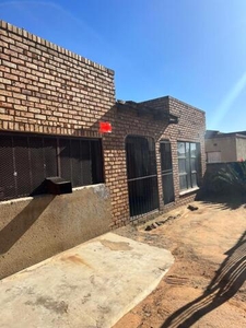 House For Sale In Kwaguqa Ext 10, Witbank