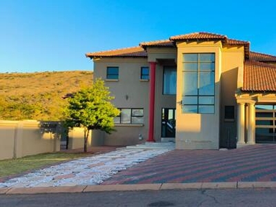 House For Sale In Magaliesberg Country Estate, Akasia