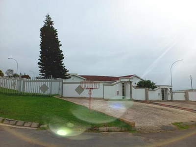 House For Sale In Southridge Park, Mthatha
