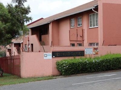 Townhouse For Rent In Lindhaven, Roodepoort