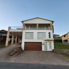 6 Bedroom Holiday/family home with incredible sea views for sale in Jongensfontein