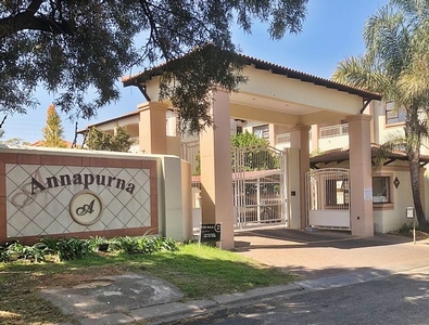 2 Bedroom Apartment To Let in Woodmead