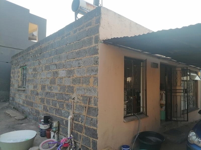 2 Bedroom House For Sale in Ivory Park