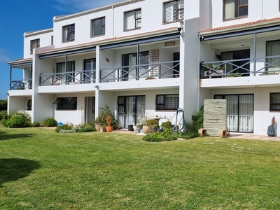 3 Bedroom Apartment To Let in Muizenberg