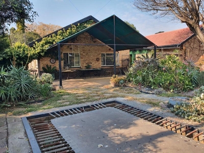 4 Bedroom house in Stilfontein For Sale