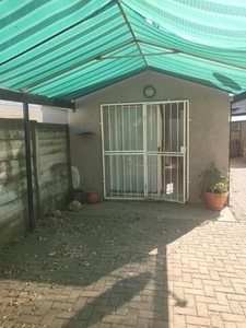 Apartment For Rent In Meadowdale, Germiston