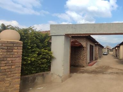 Apartment For Sale In Emjindini, Barberton