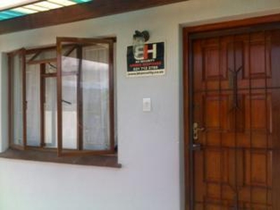 House For Rent In Heathfield, Cape Town