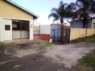 House For Sale In Wentworth, Durban