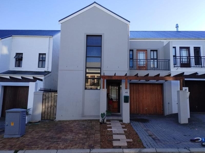 Three bedroom home for sale in Welgevonden Estate, Stellenbosch