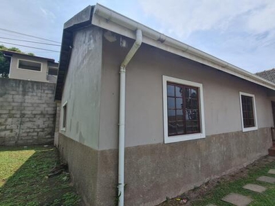 Townhouse For Rent In Escombe, Queensburgh