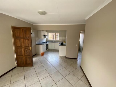 Townhouse For Rent In Sylviavale, Vanderbijlpark