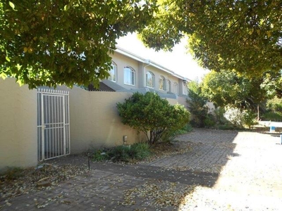 Townhouse For Sale In Universitas, Bloemfontein