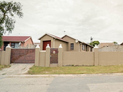 3 Bed House in Kwamagxaki