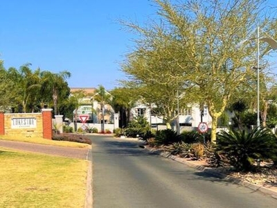 Apartment For Sale In Eagle Canyon Golf Estate, Roodepoort