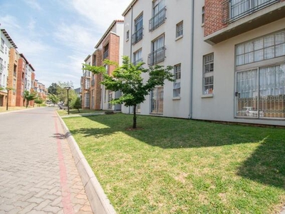 Apartment For Sale In Houghton Estate, Johannesburg