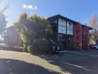 Commercial Property For Rent In Ruimsig, Roodepoort