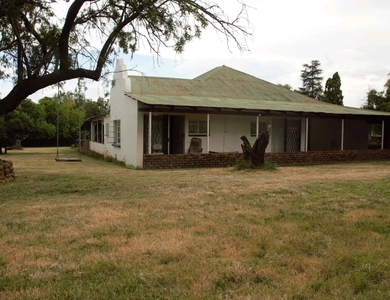 Farm For Sale in Hekpoort