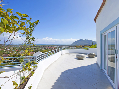 Freehold For Sale in Capri