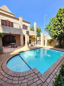 House For Rent In Lonehill, Sandton