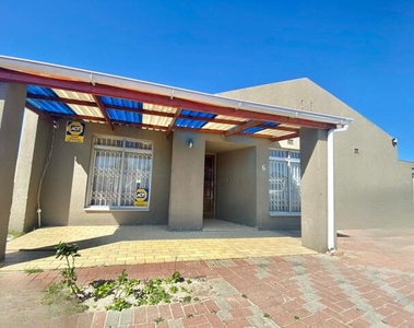 House For Sale In Bongweni, Khayelitsha