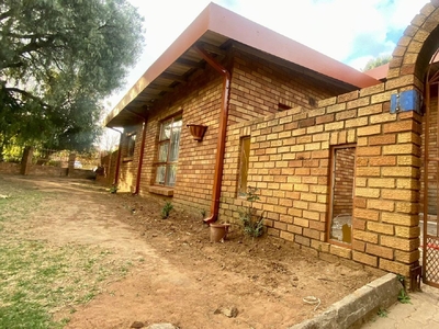 House For Sale in Dalpark Ext 11