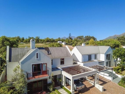 House For Sale In De Zalze Winelands Golf Estate, Stellenbosch