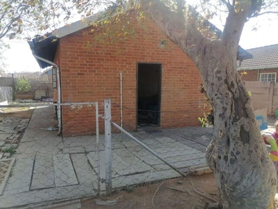 House For Sale In Ehrlich Park, Bloemfontein