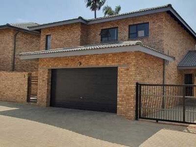 House For Sale In Fairland, Randburg