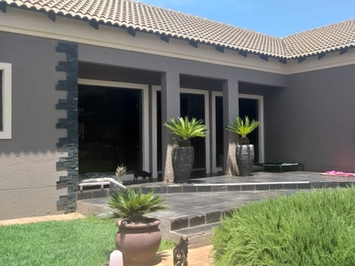 House For Sale in Kuruman