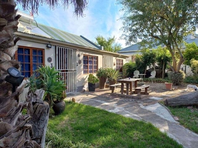 House For Sale In Riviersonderend, Western Cape