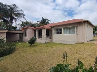 House For Sale In The Gardens, Johannesburg
