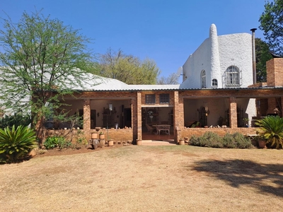 Smallholding For Sale in Bredell