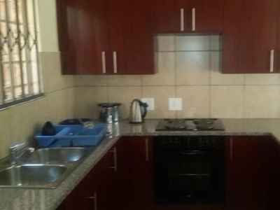 Townhouse For Rent In Theresapark, Akasia