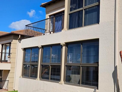 Townhouse For Sale In Island View, Mossel Bay