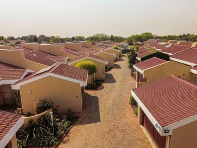 Townhouse For Sale In Northmead, Benoni