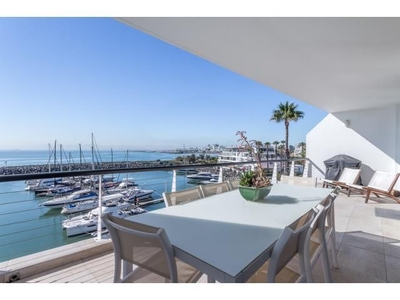 3 Bedroom Apartment To Let in Mouille Point