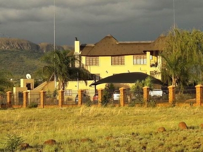 16,000m² Small Holding For Sale in Rietfontein AH