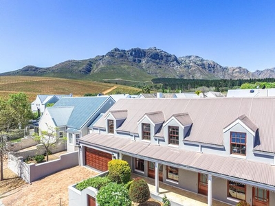 4 Bedroom House Sold in Paradyskloof
