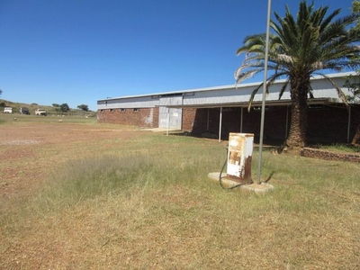 600m² Warehouse For Sale in Vryburg