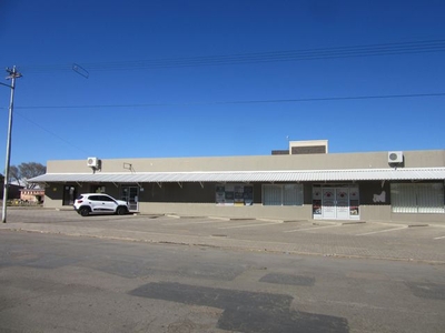 985m² Building For Sale in Vryburg