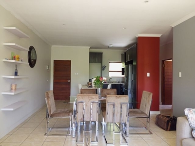 2 Bedroom Townhouse For Sale in Pretoriuspark