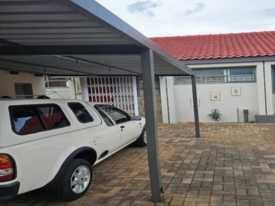 3 Bedroom townhouse - sectional for sale in Sasolburg Ext 23