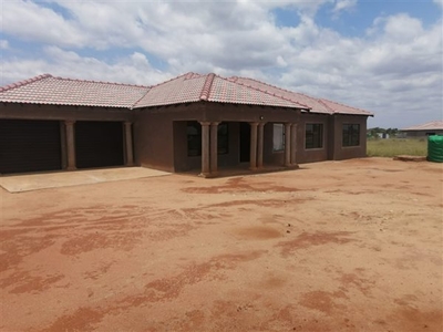 4 Bed House in Lebowakgomo