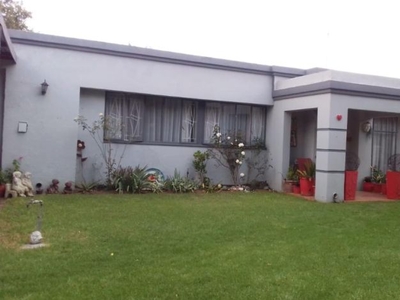 3 Bedroom house for sale in Sasolburg Ext 12